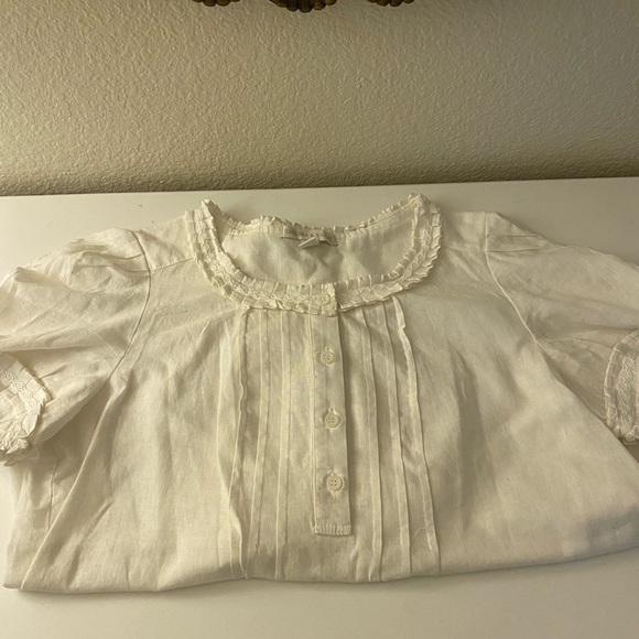 Chelsea abs violet cream top - Picture 3 of 3